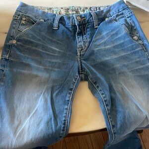 listing-status-banner